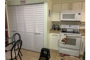 8866 NW 48th St, Sunrise, FL 33351, Sold 04/13/21