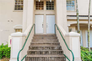 5610 NW 114th Pl, Doral, FL 33178, Sold 03/10/21