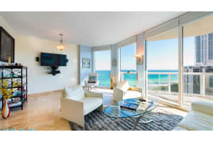 6515 Collins Ave, Miami, FL 33141, Sold 04/01/21