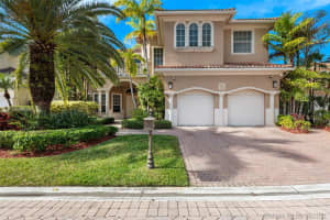 1478 Commodore Way, Hollywood, FL 33019, Sold 05/10/21