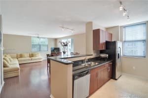 2401 NE 65th St, Fort Lauderdale, FL 33308, Sold 05/10/21