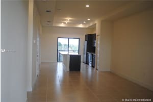 8039 NW 104th Ave, Doral, FL 33178, Sold 03/11/21