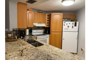 9705 Fontainebleau Blvd, Miami, FL 33172, Sold 02/09/21