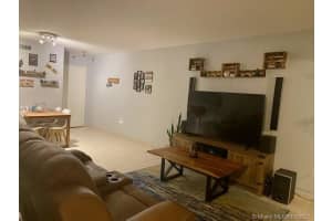 9705 Fontainebleau Blvd, Miami, FL 33172, Sold 02/09/21