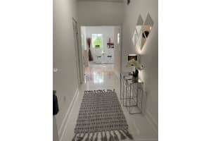 1000 Meridian Ave, Miami Beach, FL 33139, Sold 07/22/21