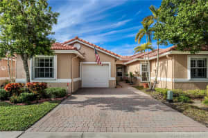 530 NW 129th Way, Pembroke Pines, FL 33028, Sold 02/25/21