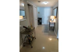 170 SE 14th St, Miami, FL 33131, Sold 04/02/21