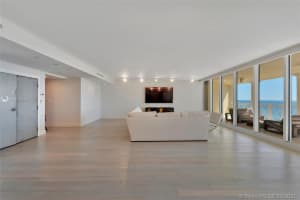430 Grand Bay Dr, Key Biscayne, FL 33149, Sold 07/23/21