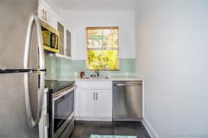 736 13th St, Miami Beach, FL 33139, Sold 06/14/21
