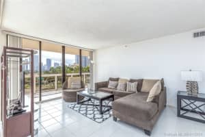20185 E Country Club Dr, Aventura, FL 33180, Sold 03/09/21