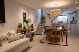 325 Meridian Ave, Miami Beach, FL 33139, Sold 05/25/21