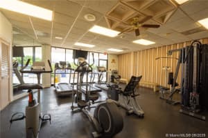 3701 N Country Club Dr, Aventura, FL 33180, Sold 06/14/21