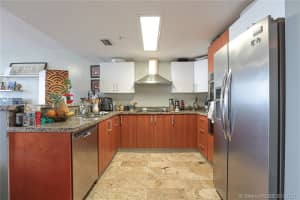 170 SE 14th St, Miami, FL 33131, Sold 05/28/21