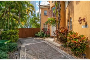18370 NE 30th Ave, Aventura, FL 33160, Sold 04/20/21