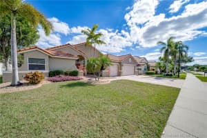 3230 Overlook Rd, Davie, FL 33328, Sold 02/26/21