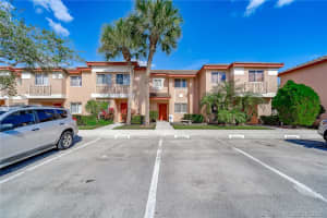 20863 NW 2nd St, Pembroke Pines, FL 33029, Sold 08/17/21