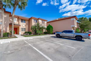 20863 NW 2nd St, Pembroke Pines, FL 33029, Sold 08/17/21