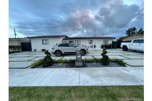 8340 NW 178th St, Hialeah, FL 33015, Sold 03/25/21