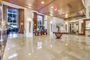 19501 W Country Club Dr, Aventura, FL 33180, Sold 05/07/21