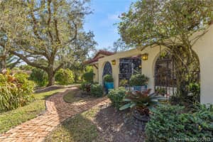 11020 SW 40th St, Davie, FL 33328, Sold 03/17/21