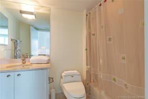 16500 Collins Ave, Sunny Isles Beach, FL 33160, Sold 07/15/21