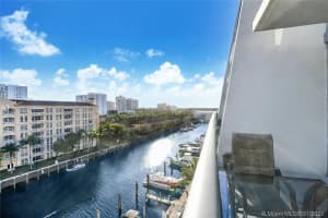 2950 NE 188th St, Miami, FL 33180, Sold 04/14/21