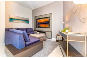 851 NE 1st Ave, Miami, FL 33132, Sold 11/03/22