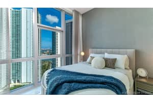 851 NE 1st Ave, Miami, FL 33132, Sold 11/03/22