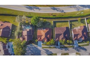 20106 NW 9th Dr, Pembroke Pines, FL 33029, Sold 03/15/21