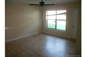 15328 SW 72nd St, Miami, FL 33193, Sold 04/07/21