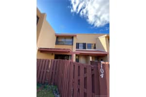 201 W Park Dr, Miami, FL 33172, Sold 03/01/21