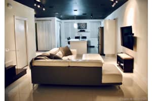 886 SW 151 Pl, Miami, FL 33194, Sold 06/01/21