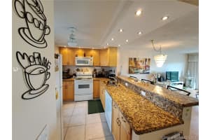 600 NE 14th Ave, Hallandale Beach, FL 33009, Sold 03/08/21
