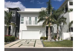 8315 NW 34th St, Doral, FL 33166, Sold 07/15/21