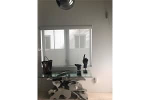 8315 NW 34th St, Doral, FL 33166, Sold 07/15/21