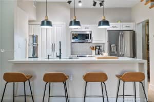 18332 NW 68th Ave, Hialeah, FL 33015, Sold 03/17/21