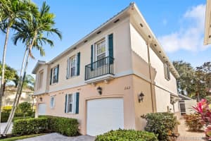 262 Fortuna Dr, Palm Beach Gardens, FL 33410, Sold 03/11/21