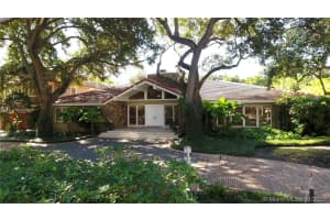 300 Cocoplum Rd, Coral Gables, FL 33143, Sold 05/15/21