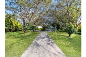 8755 SW 54th Ave, Miami, FL 33143, Sold 05/21/21