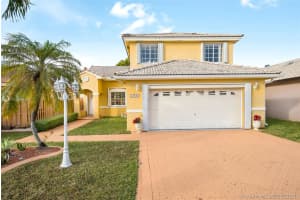 15847 SW 85th Ln, Miami, FL 33193, Sold 04/15/21