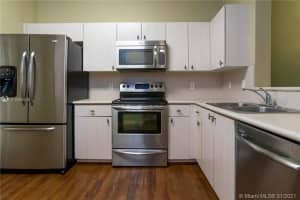 4068 Timber Cove Ln, Weston, FL 33332, Sold 03/30/21