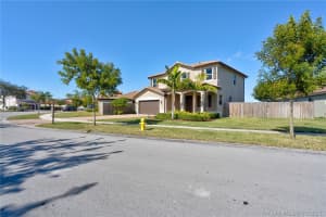 2167 SE 2nd St, Homestead, FL 33033, Sold 03/02/21