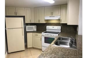 10257 NW 9th St Cir, Miami, FL 33172, Sold 05/05/21