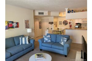 17100 N Bay Rd, Sunny Isles Beach, FL 33160, Sold 04/05/21