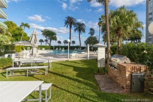 1408 Brickell Bay Dr # 907, Miami, FL 33131, Sold 04/01/21