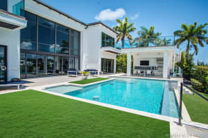 224 S Hibiscus Dr, Miami Beach, FL 33139, Sold 09/08/21