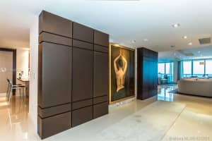 2711 S Ocean Dr, Hollywood, FL 33019, Sold 07/16/21