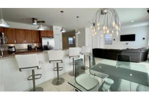 9754 NW 10th St, Miami, FL 33172, Sold 03/19/21