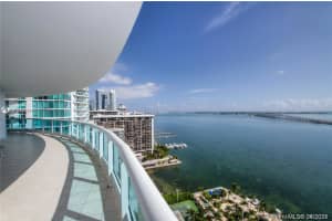 Add Building Entrance, 2127 Brickell Ave, Miami, FL 33129, Sold 06/16/21