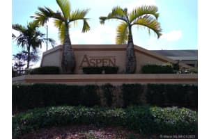 6752 NW 192nd Ln, Hialeah, FL 33015, Sold 05/06/21